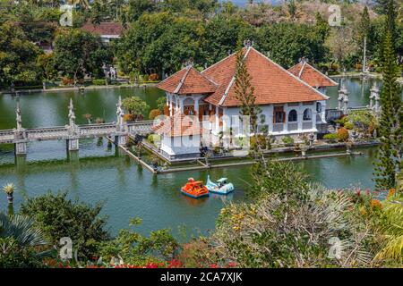 Old raja's Palace Taman Ujung Sukasada (Taman Ujung Water Palace), Karangasem, Bali Island, Indonesia Foto Stock