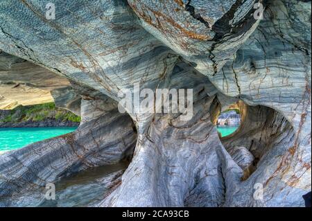 Grotte di marmo Santuario causato da erosione delle acque, General Carrera Lake, Puerto Rio Tranquilo, Regione di Aysen, Patagonia, Cile, Sud America Foto Stock