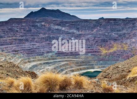 Phelps Dodge miniera di rame a cielo aperto, ora chiusa, ad Ajo, Arizona, USA Foto Stock