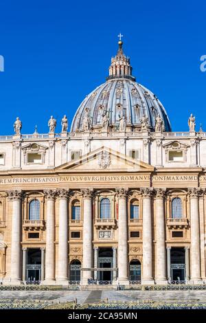 Basilica di San Pietro, Patrimonio dell'Umanità dell'UNESCO, Vaticano, Roma, Lazio, Italia, Europa Foto Stock