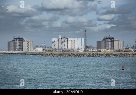 Terminal GNL di Dunkirk - Terminal Méthanier de Dunkerque, Loon-Plage, Francia. Foto Stock