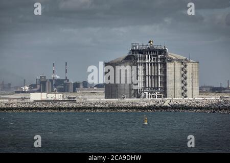 Terminal GNL di Dunkirk - Terminal Méthanier de Dunkerque, Loon-Plage, Francia. Foto Stock