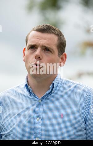 Forres, Scozia, Regno Unito. 5 agosto 2020. Nella foto: Il deputato Douglas Ross, nuovo leader del Partito conservatore e unionista scozzese, dopo che l'ex leader Jackson Carlaw MSP si è calato la scorsa settimana giovedì pomeriggio, 30 luglio 2020. Credit: Colin Fisher/Alamy Live News Foto Stock