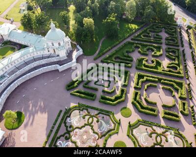 Il complesso del Palazzo e del Parco 'Oranienbaum'. Il grande Palazzo Menshikov a Lomonosov. Foto Stock