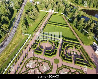 Il complesso del Palazzo e del Parco 'Oranienbaum'. Il grande Palazzo Menshikov a Lomonosov. Foto Stock