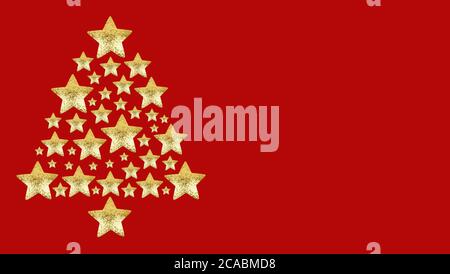 Albero di Natale dorato fatto di stelle lucenti sfondo rosso isolato primo piano, stelle d'oro a forma di pino decorativo di Capodanno, decorazione xmas, vacanza Foto Stock