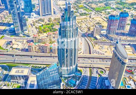 DUBAI, Emirati Arabi Uniti - 3 MARZO 2020: Indirizzo Boulevard Dubai è un hotel e una residenza di lusso ed è uno dei punti di riferimento più importanti del quartiere del centro, il prossimo marzo Foto Stock