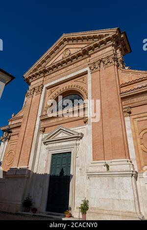 amelia, italia 05 2020 agosto: Cattedrale di Santa Fermina nel centro di Amelia Foto Stock