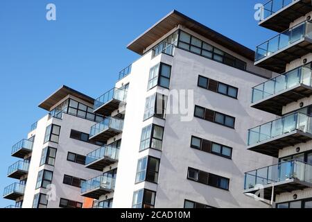 Swansea, Galles, Regno Unito – 31 marzo 2017: Nuovo edificio in stile appartamento di lusso a Swansea Bay Foto Stock