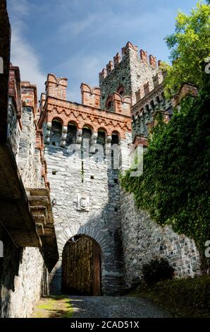 MONTALDO DORA, ITALIA - 23 LUGLIO 2017: Castello di Montaldo Dora, a Canavese (Piemonte, Italia) presso Ivrea, il 23 luglio 2017 Foto Stock