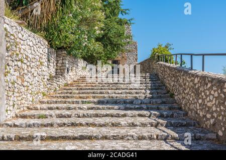 Vista panoramica a Montecelio, bellissima cittadina in provincia di Roma, Lazio, Italia. Foto Stock