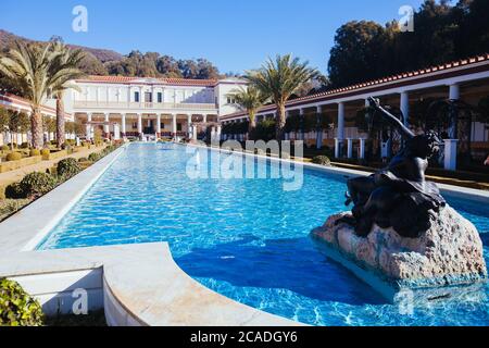 Le piscine all'esterno Peristyle di Getty Villa Foto Stock