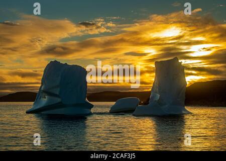 Iceberg al tramonto, Goose Cove, Terranova e Labrador NL, Canada Foto Stock