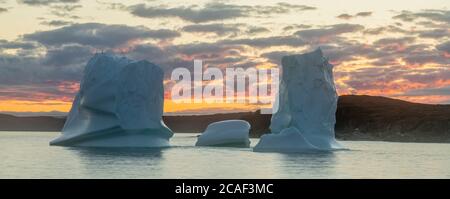 Iceberg al tramonto, Goose Cove, Terranova e Labrador NL, Canada Foto Stock