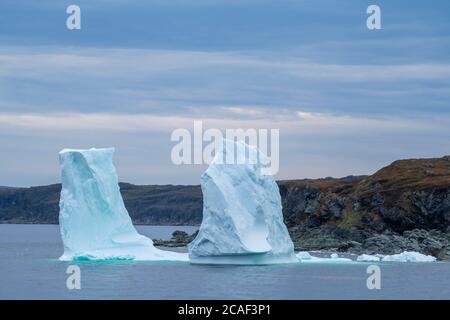 Iceberg al crepuscolo, Goose Cove, Terranova e Labrador NL, Canada Foto Stock