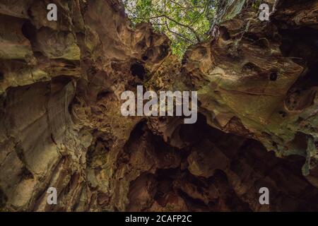 Huyen Khong grotta con i santuari, montagne di marmo, Vietnam Foto Stock