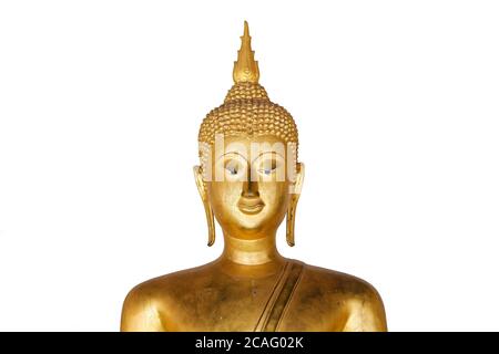 Antica statua dorata del buddha isolata su sfondo bianco con sentiero di ritaglio. Foto Stock