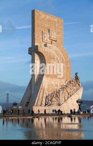 Il Monumento delle Scoperte a Lisbona, Portogallo. Foto Stock