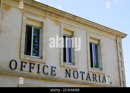 Bordeaux , Aquitaine / Francia - 08 04 2020 : entrata notarile ufficio del notaio in costruzione francese Notaire Foto Stock