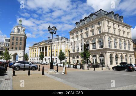 Poundbury, la nuova città alla periferia di Dorchester, costruita sulla base dei principi di architettura e pianificazione urbana come sostenuto da HRH Principe di Galles Foto Stock