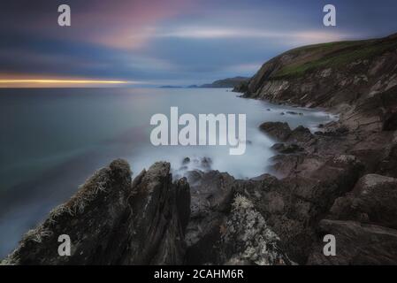 Foto panoramica della vista dalla penisola di Dingle situata nella parte più settentrionale della contea di Kerry, Irlanda Foto Stock