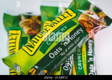 Primo piano del Nature Valley Oats ’n Honey Crunchy Granola Bar Foto Stock