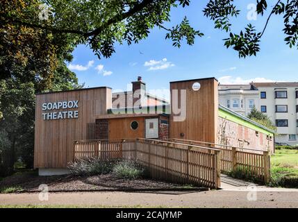 Il Soapbox Children's Theatre al Devonport Park di Plymouth, spesso indicato come il Peoples Park Foto Stock