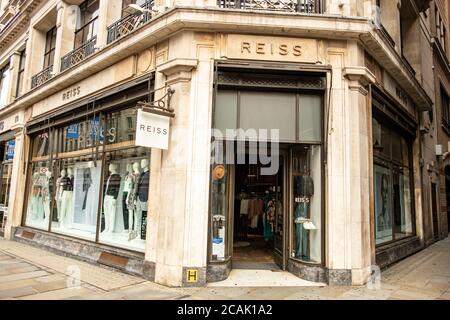 Reiss Store su Regent Street, marchio di moda britannico Foto Stock