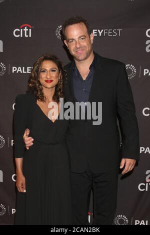 LOS ANGELES - SET 10: Sarayu Blue, Paul Adelstein al PaleyFest 2018 anteprime TV - NBC al Paley Center for Media il 10 settembre 2018 a Beverly Hills, California Foto Stock