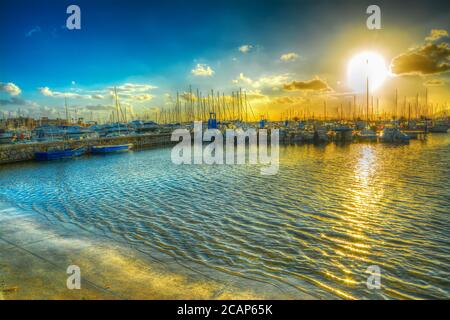 Porto di Alghero in mappatura toni hdr Foto Stock