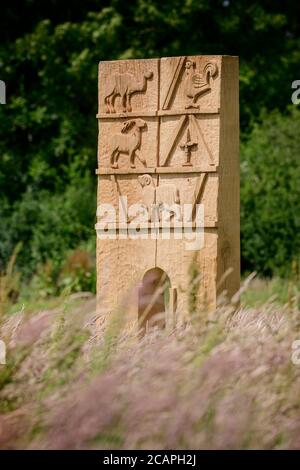 Scultura di Keith Pettit per la passeggiata di campagna 1066 da Pevensey a Rye. Foto Stock