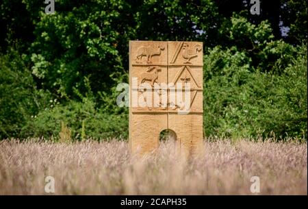 Scultura di Keith Pettit per la passeggiata di campagna 1066 da Pevensey a Rye. Foto Stock