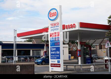 STAZIONE di servizio ESSO, Dibden Purlieu, Southampton, Hampshire, Inghilterra, Regno Unito Foto Stock