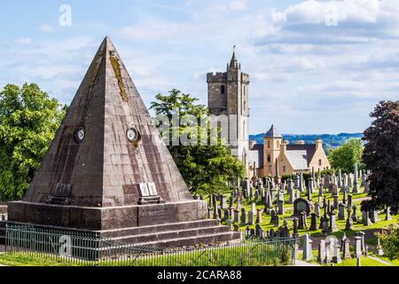 Piramide delle stelle, cimitero della città vecchia, Stirling Foto Stock