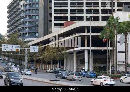 LEBANON, Beirut, war ruins , destroyed Hotel Holiday Inn / LIBANON, Beirut, im Krieg zerstoertes Hotel Holiday Inn Stock Photo