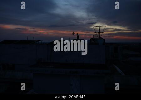 Dhaka, Dhaka, Bangladesh. 8 agosto 2020. Paesaggio urbano di Dhaka durante la pandemia di COVID-19: Rd. Rakibul Hasan/ZUMA Wire/Alamy Live News Foto Stock