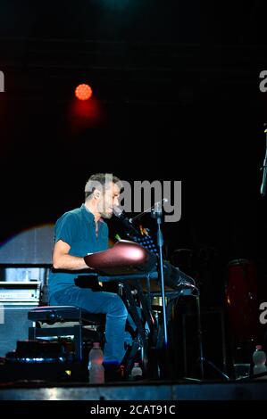 Italia. 8 agosto 2019. Daniele Silvestri vive a Treviso 2020 al festival Suoni di Marca. (Foto di Denis Ulliana/Pacific Press) Credit: Pacific Press Media Production Corp./Alamy Live News Foto Stock