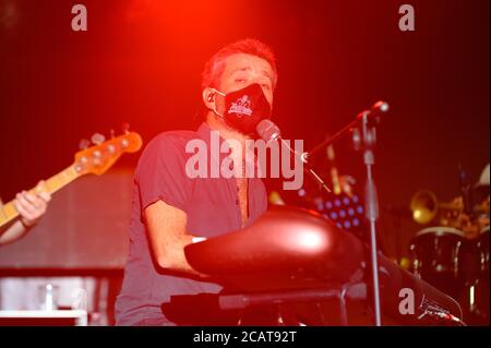 Italia. 8 agosto 2019. Daniele Silvestri vive a Treviso 2020 al festival Suoni di Marca. (Foto di Denis Ulliana/Pacific Press) Credit: Pacific Press Media Production Corp./Alamy Live News Foto Stock