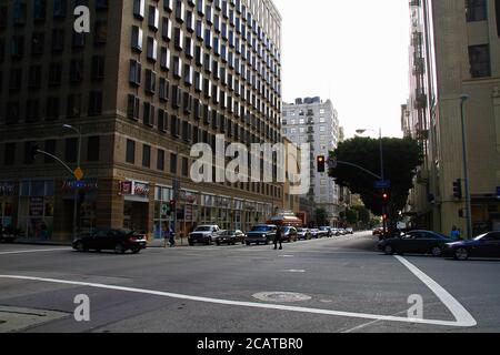 Downtown Los Angeles, CA/USA - Nov 26,2018: 7th Street all'incrocio con Hope Street nel centro di Los Angeles Foto Stock
