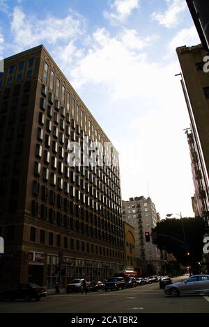 Downtown Los Angeles, CA/USA - Nov 26,2018: 7th Street all'incrocio con Hope Street nel centro di Los Angeles Foto Stock