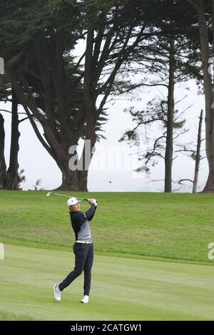 San Francisco, Stati Uniti. 8 agosto 2020. Li Haotong conduce alla buca sul 15 fairway nella terza prova del 102° Campionato PGA al TPC Harding Park di San Francisco sabato 8 agosto 2020. Foto di Peter DaSilvaUPI Credit: UPI/Alamy Live News Foto Stock