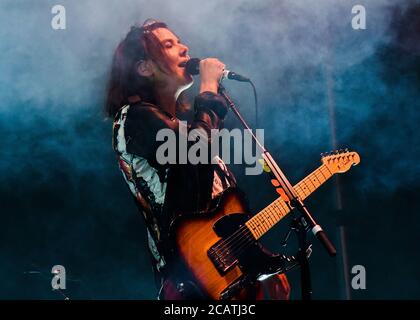 3 agosto 2019, Lon Beach, California, USA: Nanna BryndÃ­s HilmarsdÃ³ttir della band di Monsters and Men si esibisce al campo estivo ALT 98.7 presso la Queen Mary a Long Beach. (Immagine di credito: © Billy Bendight/ZUMA Wire) Foto Stock