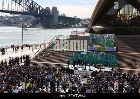 La squadra olimpica australiana ha accolto a casa la Sydney Opera House dopo i loro sforzi nei Giochi Olimpici di Rio del 2016. Foto Stock