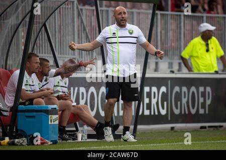 Almere, Paesi Bassi. 8 agosto 2020. ALMERE, 08-08-2020, stadio Yanmar, stagione 2020/2021, Calcio olandese pre-stagione Keuken Kampioen Divisie. ADO Den Haag allenatore Aleksandar Rankovic durante la partita Almere City FC - ADO Den Haag Credit: Pro Shots/Alamy Live News Foto Stock