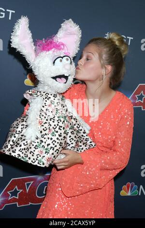 LOS ANGELES - 3 SETTEMBRE: Petunia, Darci Lynne Farmer al 'America's Got Talent' Season 14 Live Show Red Carpet al Dolby Theatre il 3 settembre 2019 a Los Angeles, California Foto Stock