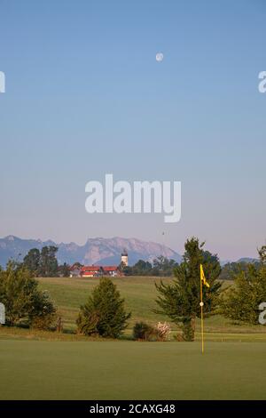 Geografia / viaggio, Germania, Baviera, Bad Toelz, vista dal campo da golf Bad Toelz attraverso Gaissach t, diritti-aggiuntivi-clearance-Info-non-disponibile Foto Stock