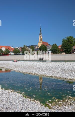 Geografia / viaggio, Germania, Baviera, Bad Toelz, vista di Bad Toelz con la chiesa parrocchiale Virgin Mary , Additional-Rights-Clearance-Info-Not-Available Foto Stock