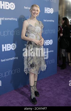 LOS ANGELES   GIU 4: Hunter Schafer alla Premiere DE 'Euphoria' di HBO al Cinerama Dome il 4 giugno 2019 a Los Angeles, California Foto Stock