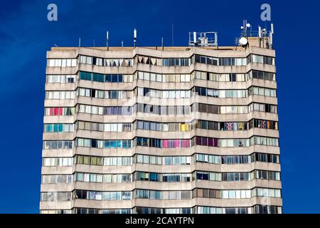 Esterno della brutale torre residenziale Arlington House a Margate, Regno Unito Foto Stock