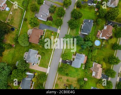 Vista aerea sopra mostrare quartiere famiglia case private NJ USA Foto Stock